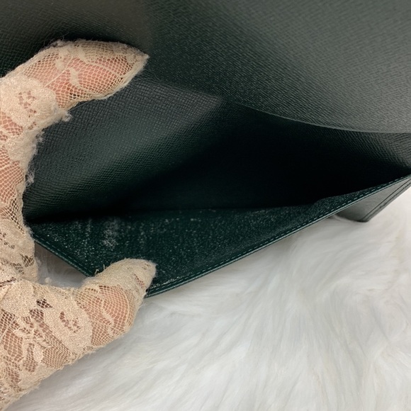 Louis Vuitton Green Taiga Leather Checkbook Wallet Datecode:V10967 - Picture 11 of 13